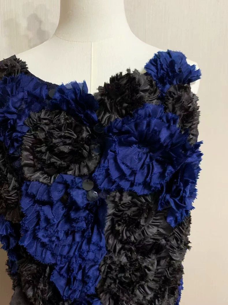 Dries Van Noten dries van noten size:38 Three-dimensional sequined top Size XXS / US 00 / IT 34 - 3 Thumbnail