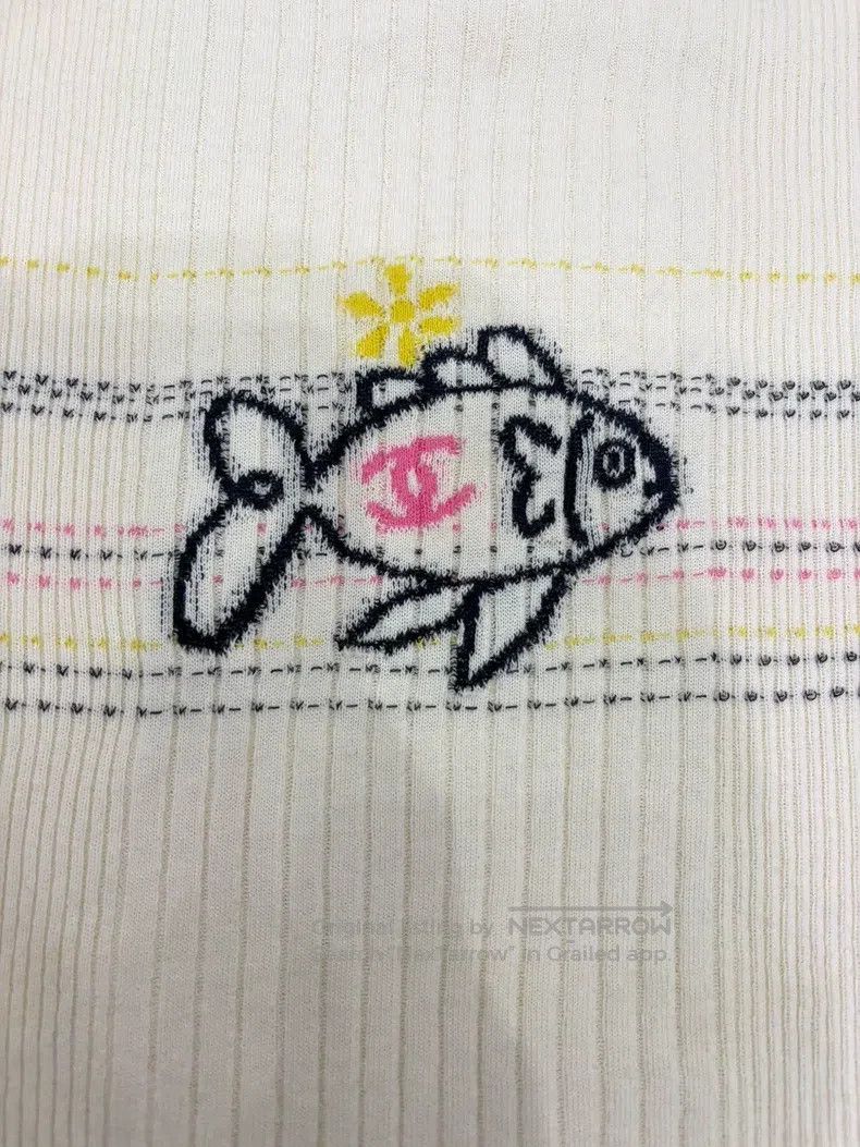 Chanel Chanel Beige little fish knitted short sleeves Size XS / US 0-2 / IT 36-38 - 4 Thumbnail