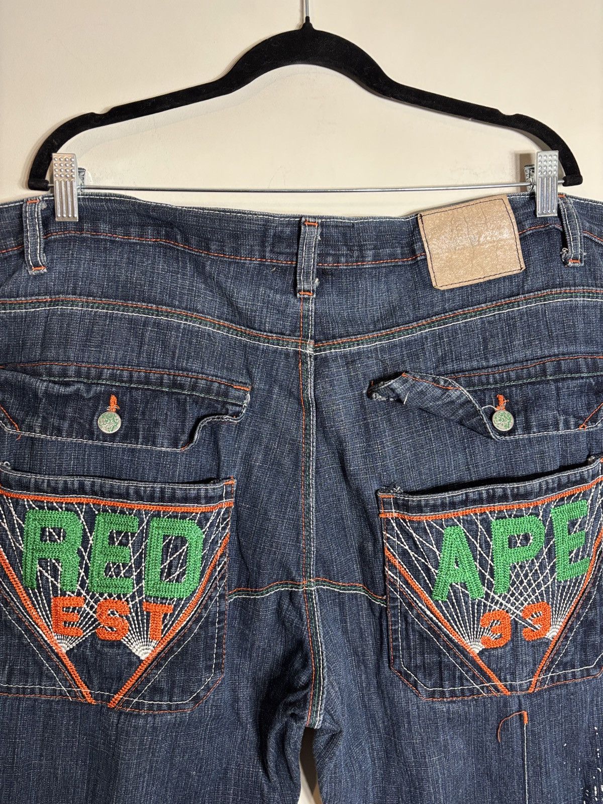 Vintage Vintage Y2K Red Ape Jeans Baggy Embroidered 38x32 Streetwear Size US 38 / EU 54 - 4 Thumbnail