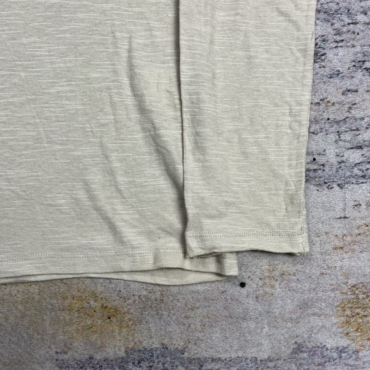 Le Grande Bleu (L.G.B.) Topvalu necklace feather graphic long sleeve tee vkei style Size US S / EU 44-46 / 1 - 6 Thumbnail