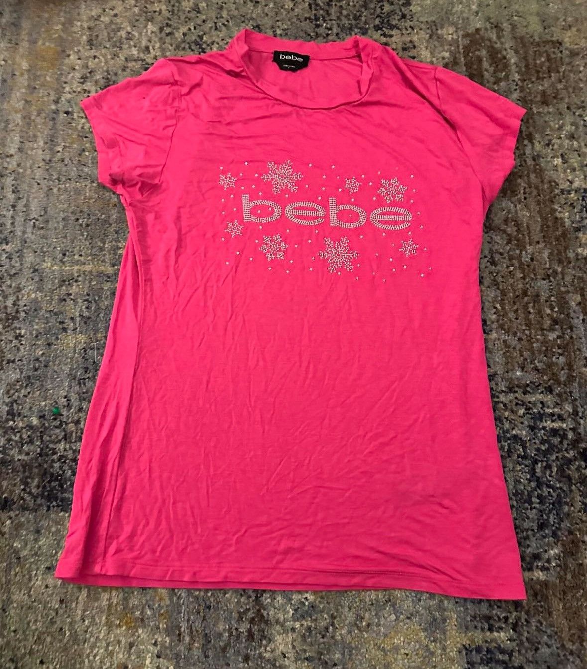 Bebe × Vintage Bebe pink and silver snowflake top Size L / US 10 / IT 46 - 1 Preview