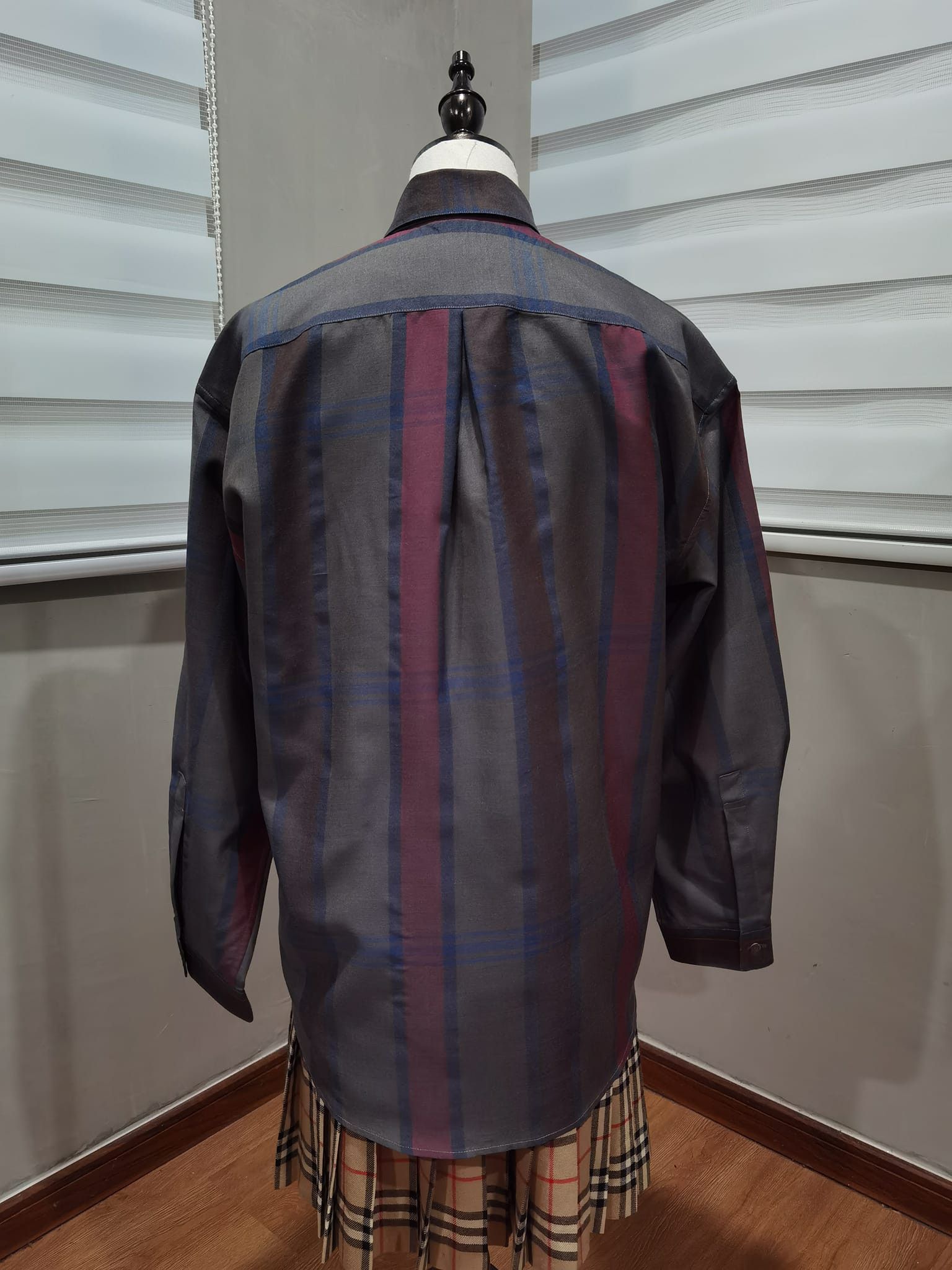 Ermenegildo Zegna Ermenegildo Zegna woman button up S 3454 Size S / US 4 / IT 40 - 2 Thumbnail