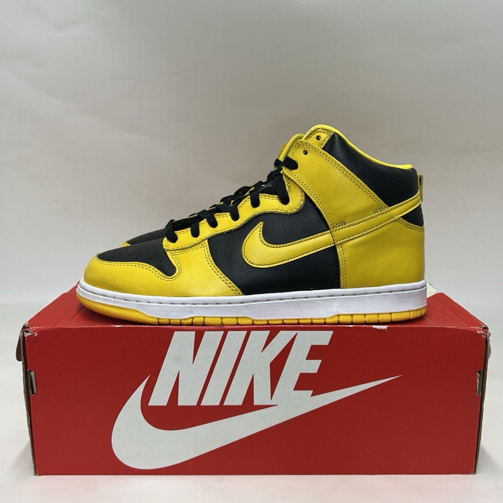 Nike Nike Dunk High SP “Iowa/Varsity Maize Black” CZ8149-002 Size US 10.5 / EU 43-44 - 6 Thumbnail