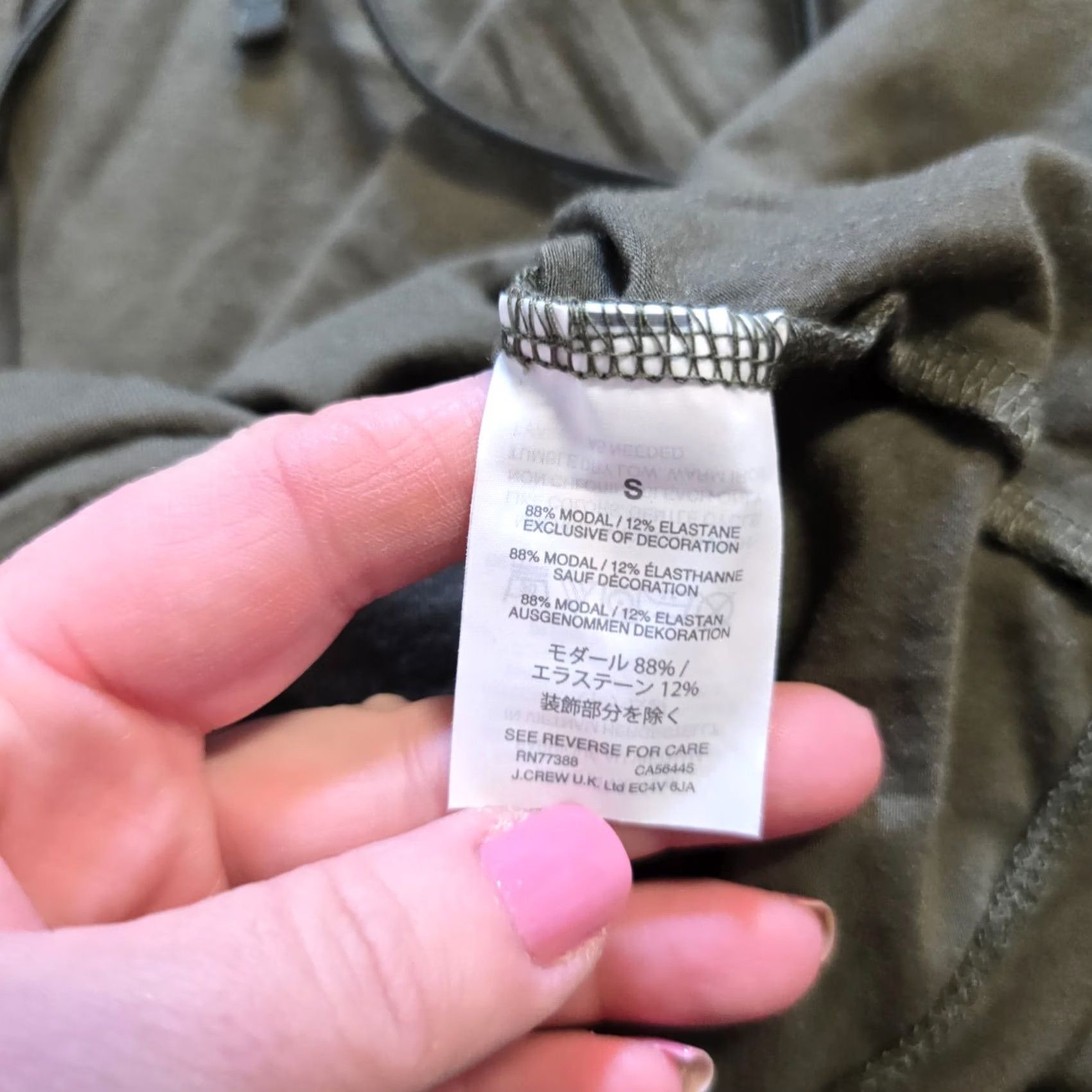 J.Crew J.CREW Top Womens Size S Green V-Neck Boxy Short Sleeve Casual Knit T-Shirt Regular Women’s Regular Size Type Casual Sleeve Lightweight Stretch Size S / US 4 / IT 40 - 7 Thumbnail