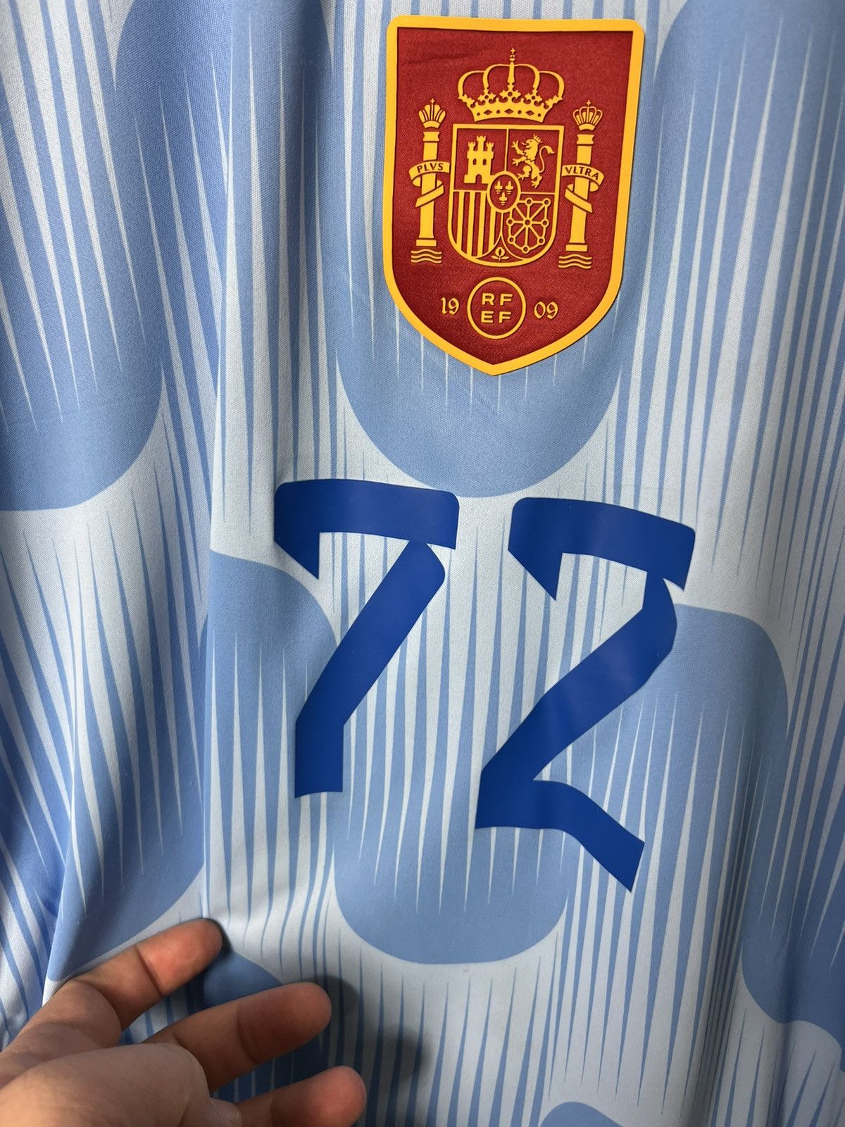 Adidas 2022 - 2023 Adidas Spain Team Gomez Away World Cup Jersey Size US M / EU 48-50 / 2 - 5 Thumbnail