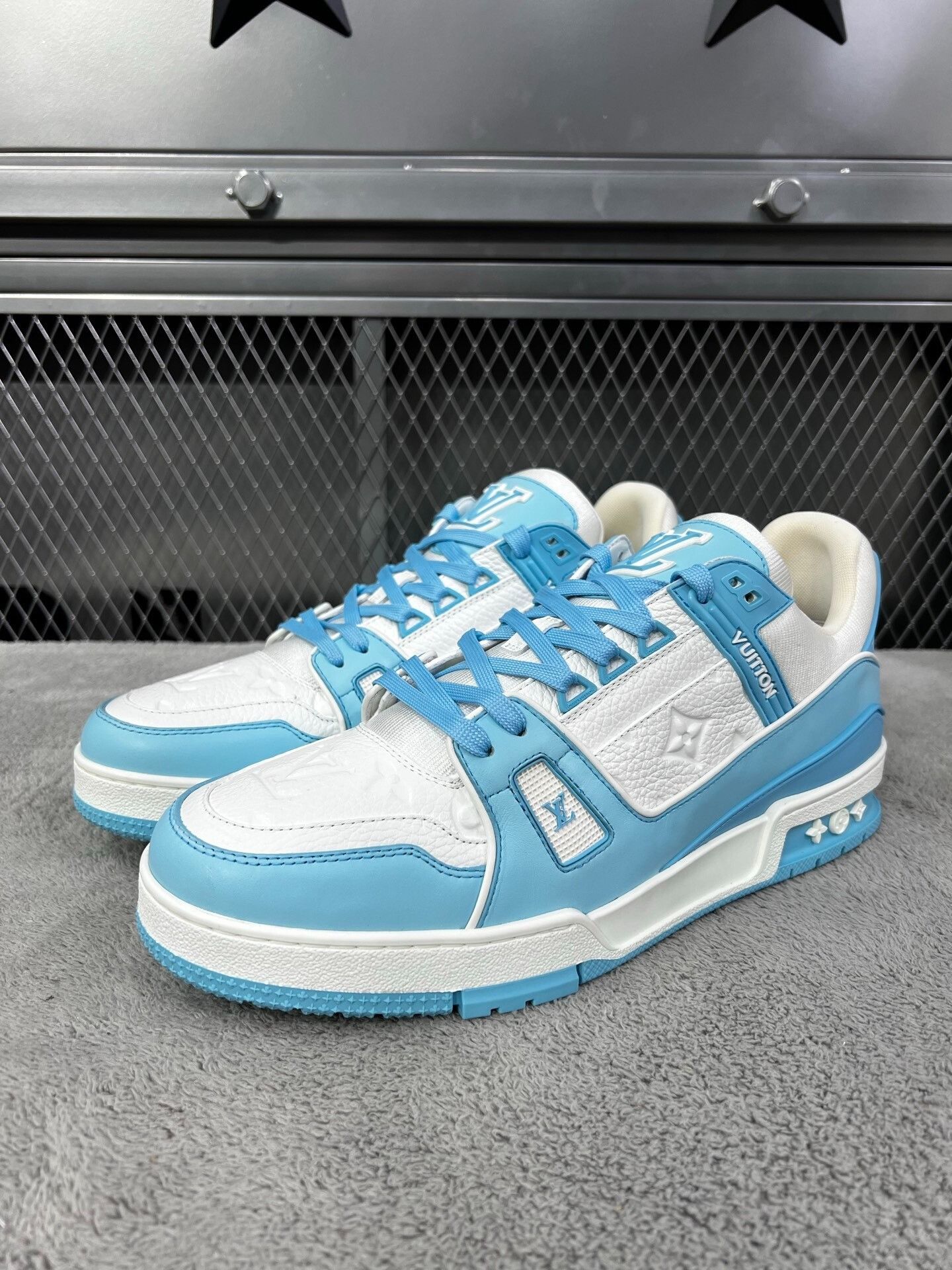 Louis Vuitton Louis Vuitton Training Blue Lowtop Sneakers 43.5 Men Size US 10.5 / EU 43-44 - 1 Thumbnail