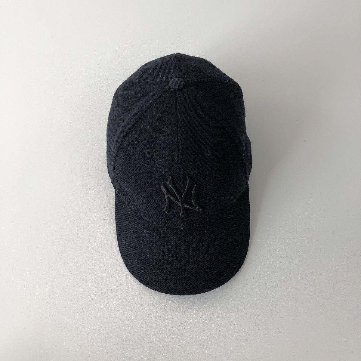 New York Yankees Nike Team NY 05’ New York Yankees Vintage Wool Cap Black Size ONE SIZE - 4 Thumbnail