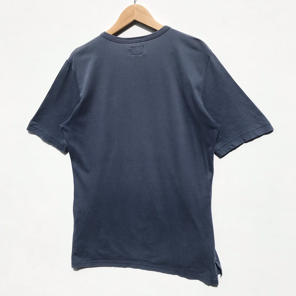 Vivienne Westwood Vivienne Westwood Leonard Peltier Is Innocent Shirt SunFaded Size US S / EU 44-46 / 1 - 4 Thumbnail