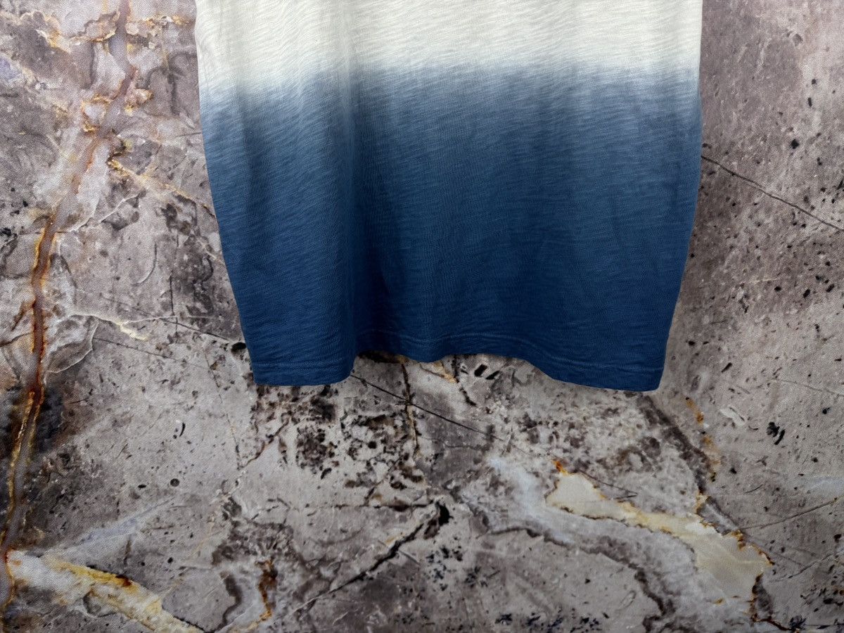 Uniqlo Mens Uniqlo x MFA Boston Hokusai Great Wave Gradient T-Shirt Size US L / EU 52-54 / 3 - 12 Thumbnail
