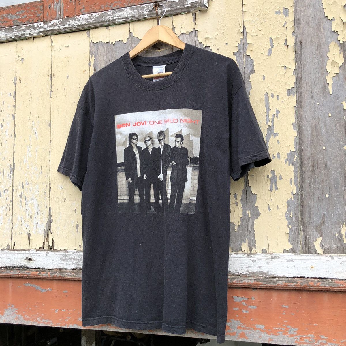 Band Tees Vintage Bon Jovi One Wild Night Tour Tshirt Size US L / EU 52-54 / 3 - 2 Thumbnail