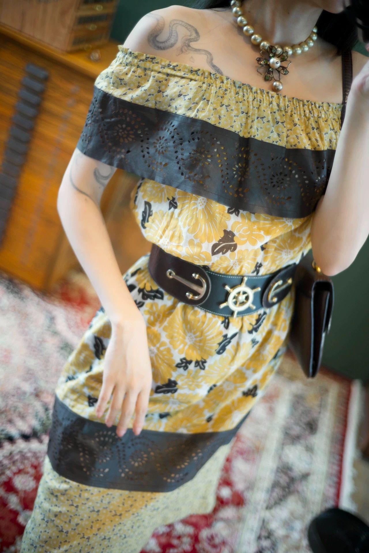 Fendi Fendi Vintage Yellow Leather Carved Paneled Women's Dress Size M / US 6-8 / IT 42-44 - 3 Thumbnail