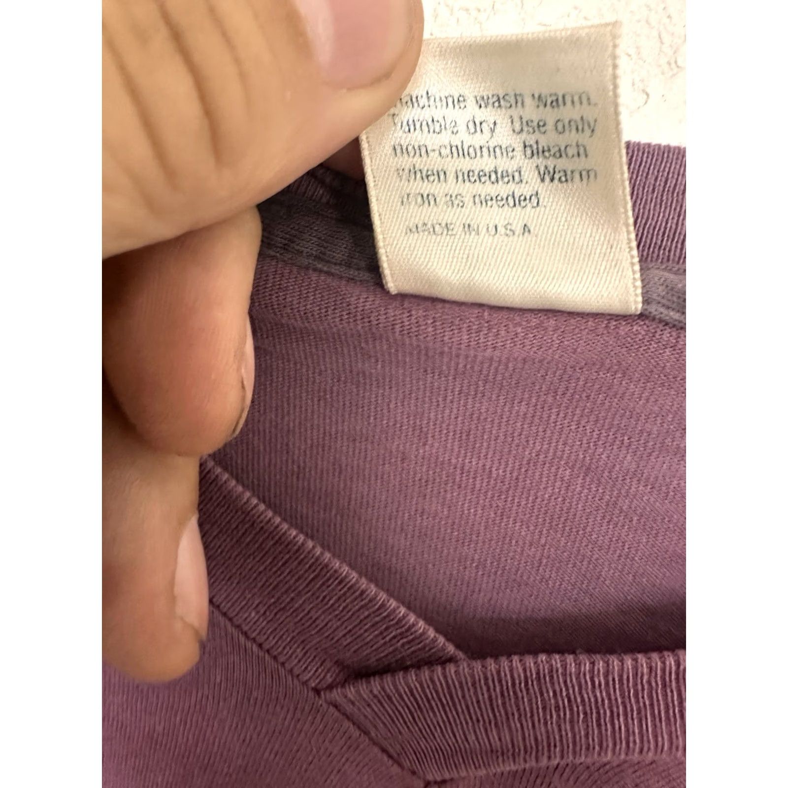 Towncraft VINTAGE Towncraft T Shirt Men’s Large Purple V Neck Single Stitch USA Size US L / EU 52-54 / 3 - 5 Thumbnail