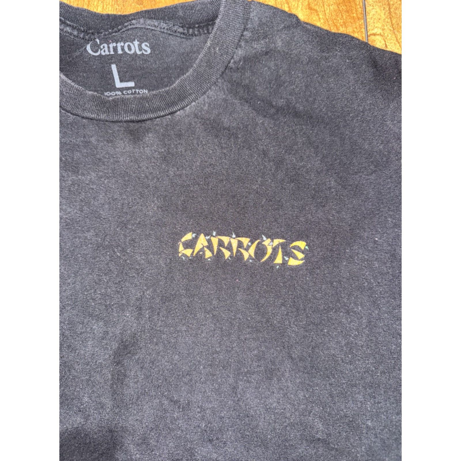 Vintage **Anwar Carrots Black Large Graphic T-Shirt** User: Anwar Carrots Black Large Graphic T-Shirt Size US L / EU 52-54 / 3 - 5 Thumbnail