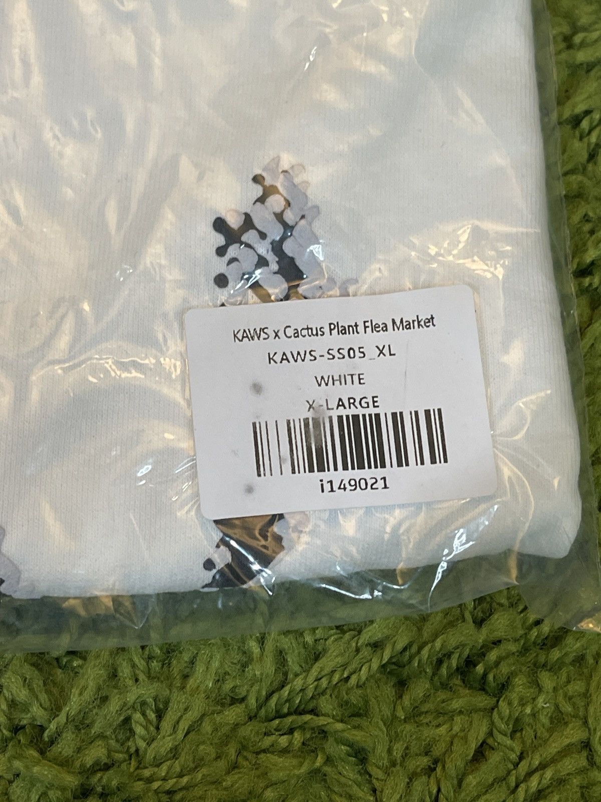 Kaws Kaws x Cactus Plant Flea Market Tee Size XL Size US XL / EU 56 / 4 - 2 Thumbnail