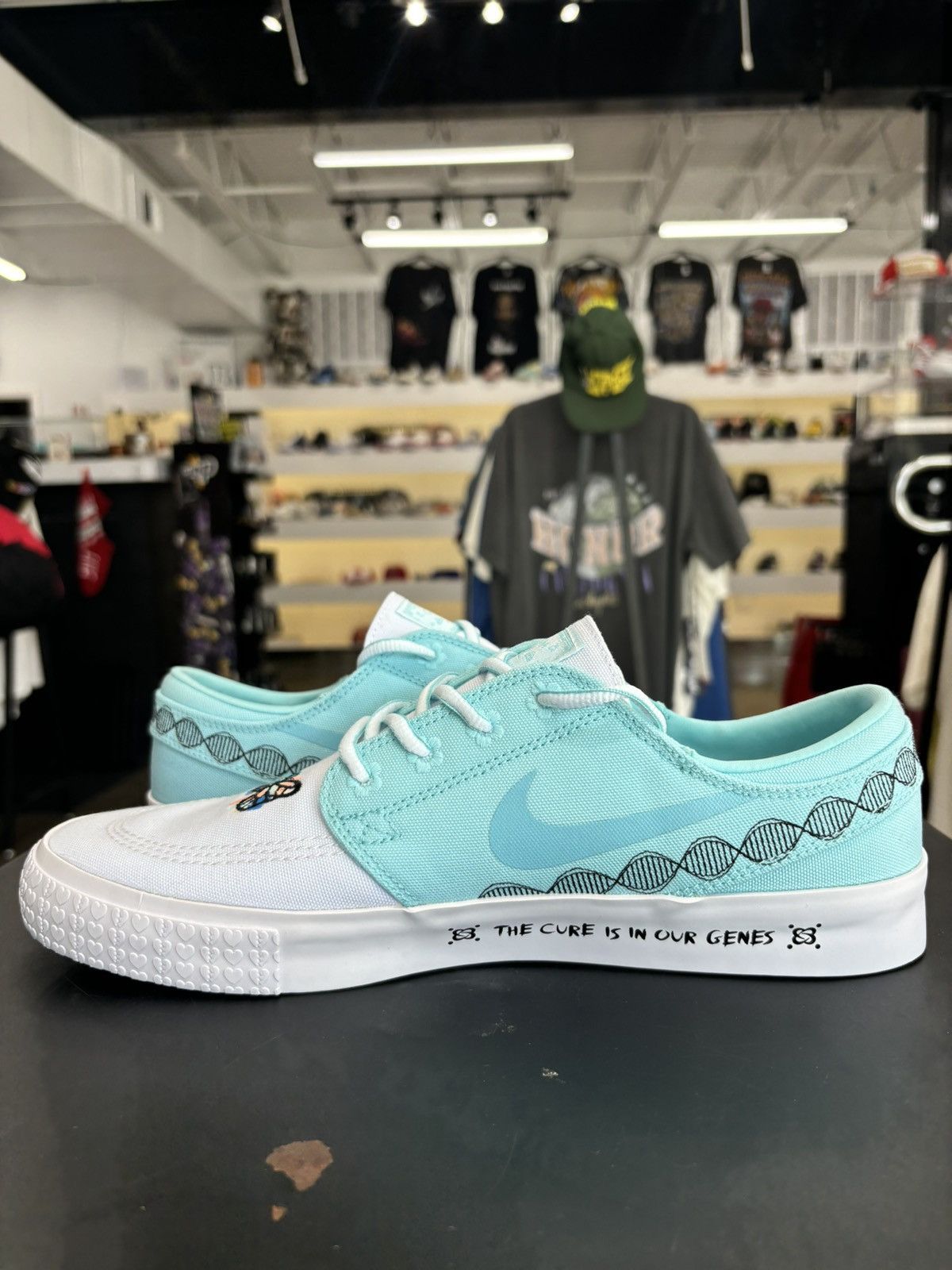 Nike Nike SB Zoom Doernbecher Stefan Janoski size 10 Size US 10 / EU 43 - 5 Thumbnail