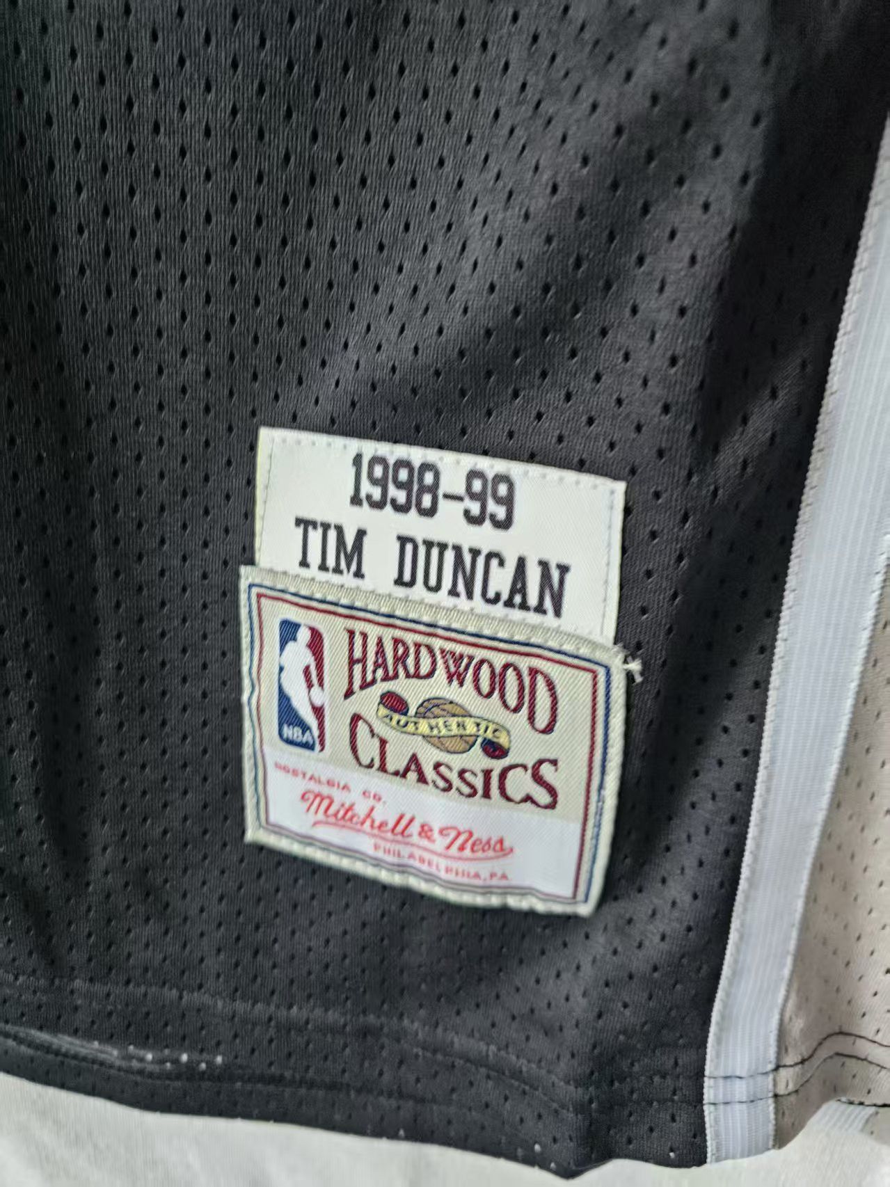 NBA Spurs #21 Tim Duncan Jersey Black Size US XL / EU 56 / 4 - 3 Thumbnail