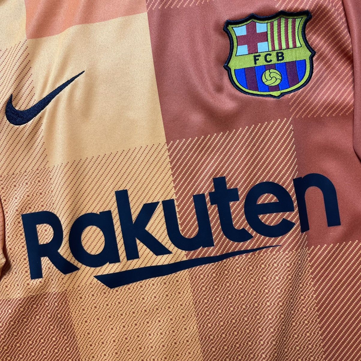 Nike BARCELONA NIKE 2021/2022 FOOTBALL GK JERSEY #1 TER STEGEN Size US L / EU 52-54 / 3 - 6 Thumbnail