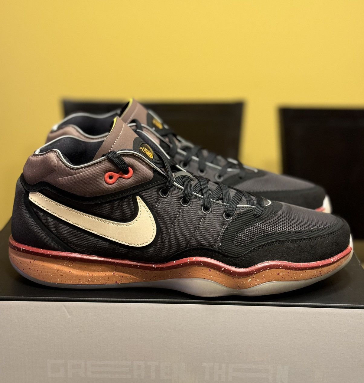 Nike Nike Air ZM G.T. Hustle 2 Academy P EYBL size 14 Size US 14 / EU 47 - 2 Thumbnail