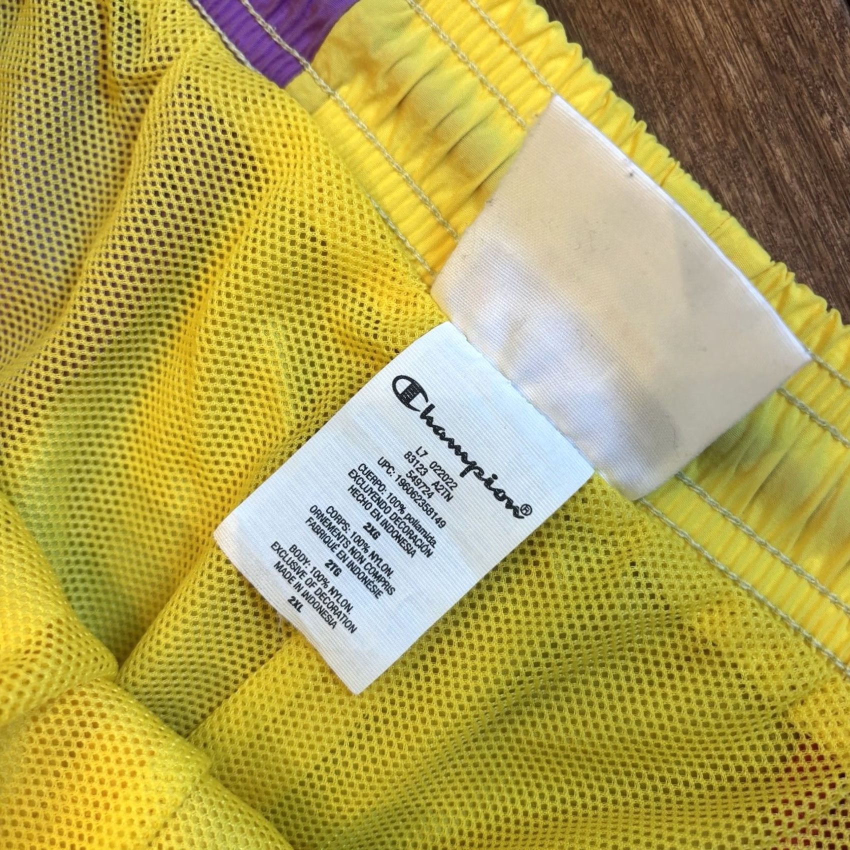 Champion Champion Nylon Warm Up Shorts Yellow Red Multicolor 6” Vertical Stripe 2XL Mens Size US 39 - 7 Thumbnail