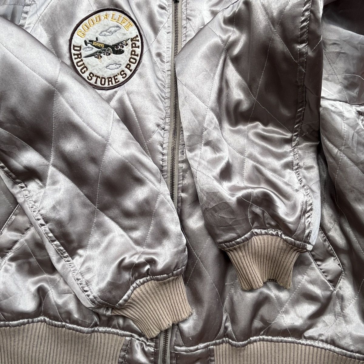 Vintage VINTAGE POPPA DRUG STORE SATIN PATCHES BOMBER JACKET Size US L / EU 52-54 / 3 - 16 Thumbnail