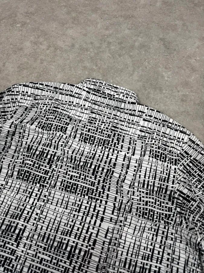 agnes b. Agnès B Trompe L’oeil Script Abstract Black & White Shirt Size US M / EU 48-50 / 2 - 6 Thumbnail