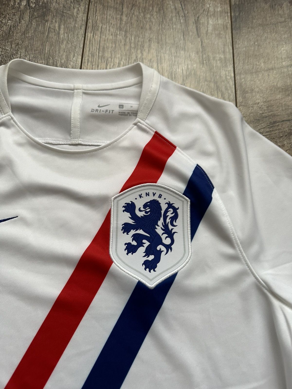 Nike NWT 2018 Nike Netherlands Special Kit Soccer Jersey Size US M / EU 48-50 / 2 - 14 Thumbnail