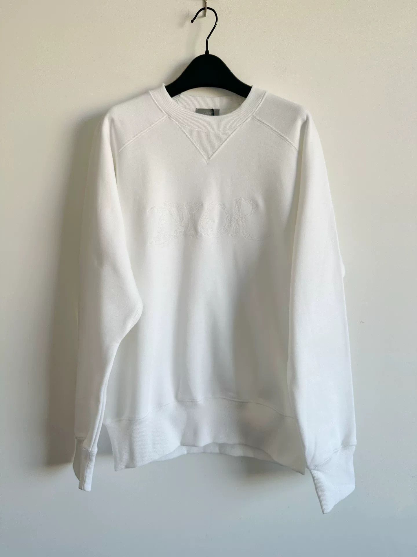 Dior Dior Men's White Embroidered Logo Sweatshirt Size US S / EU 44-46 / 1 - 1 Thumbnail