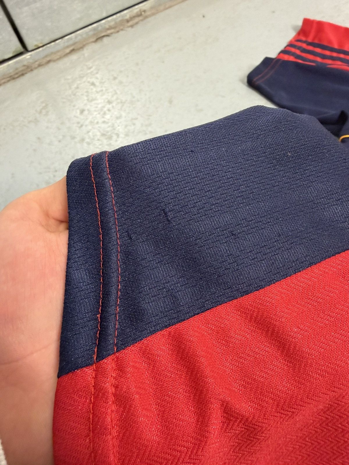 Adidas Vintage 1998/1999 Adidas Spain Soccer Jersey Size US M / EU 48-50 / 2 - 15 Thumbnail