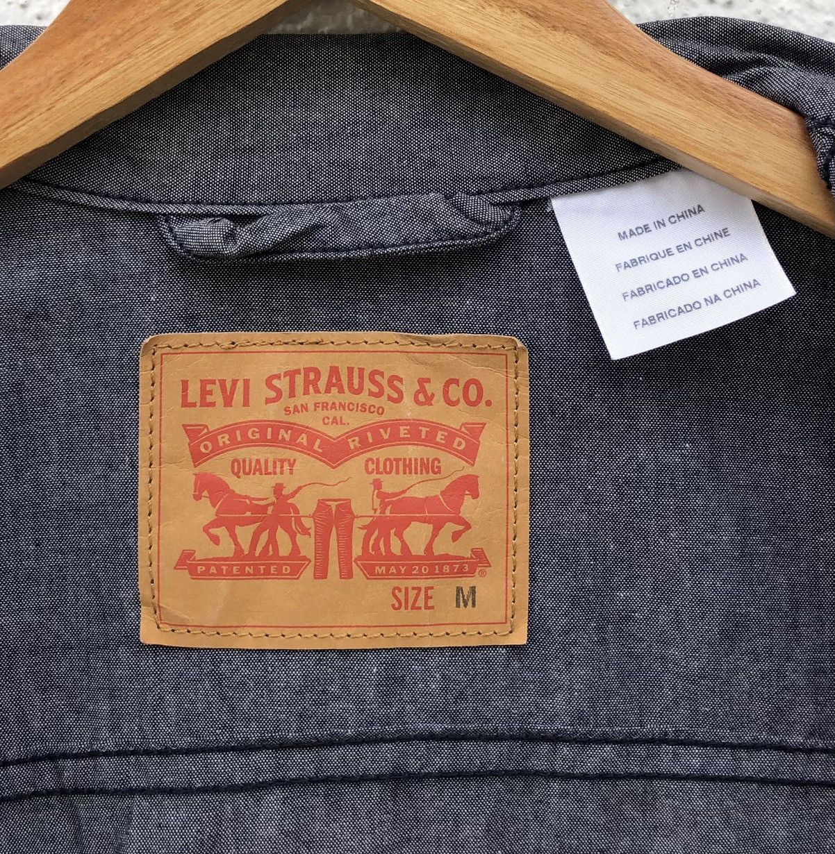Levi's Vintage Levis Trucker Chambray Jacket Size US M / EU 48-50 / 2 - 18 Thumbnail