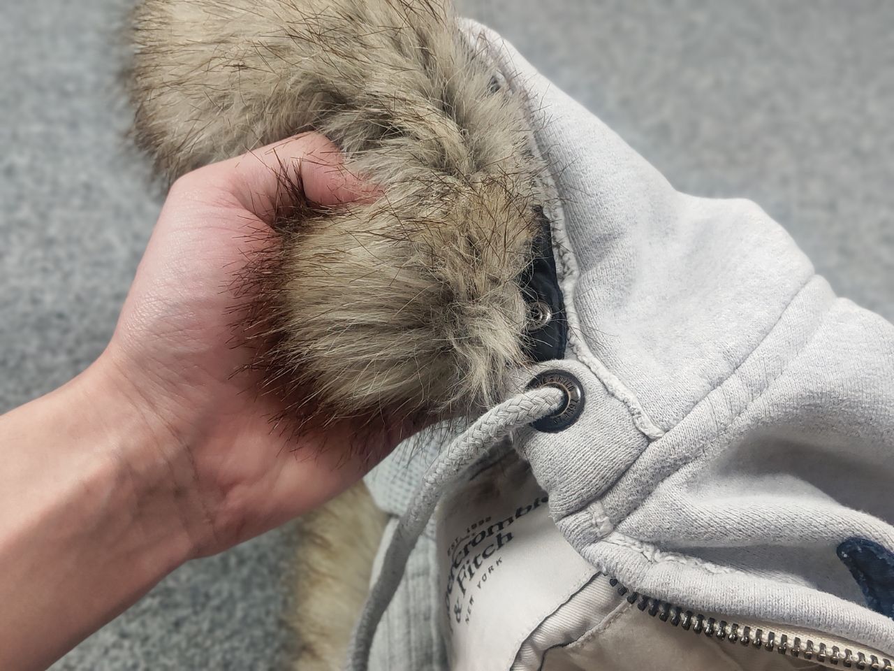Abercrombie & Fitch Vintage Y2K Abercrombie If six was nine fur Zip Hoodie Opium Size US L / EU 52-54 / 3 - 13 Thumbnail