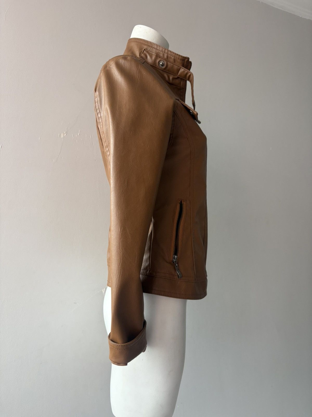Vintage Vintage leather jacket Size M / US 6-8 / IT 42-44 - 12 Thumbnail