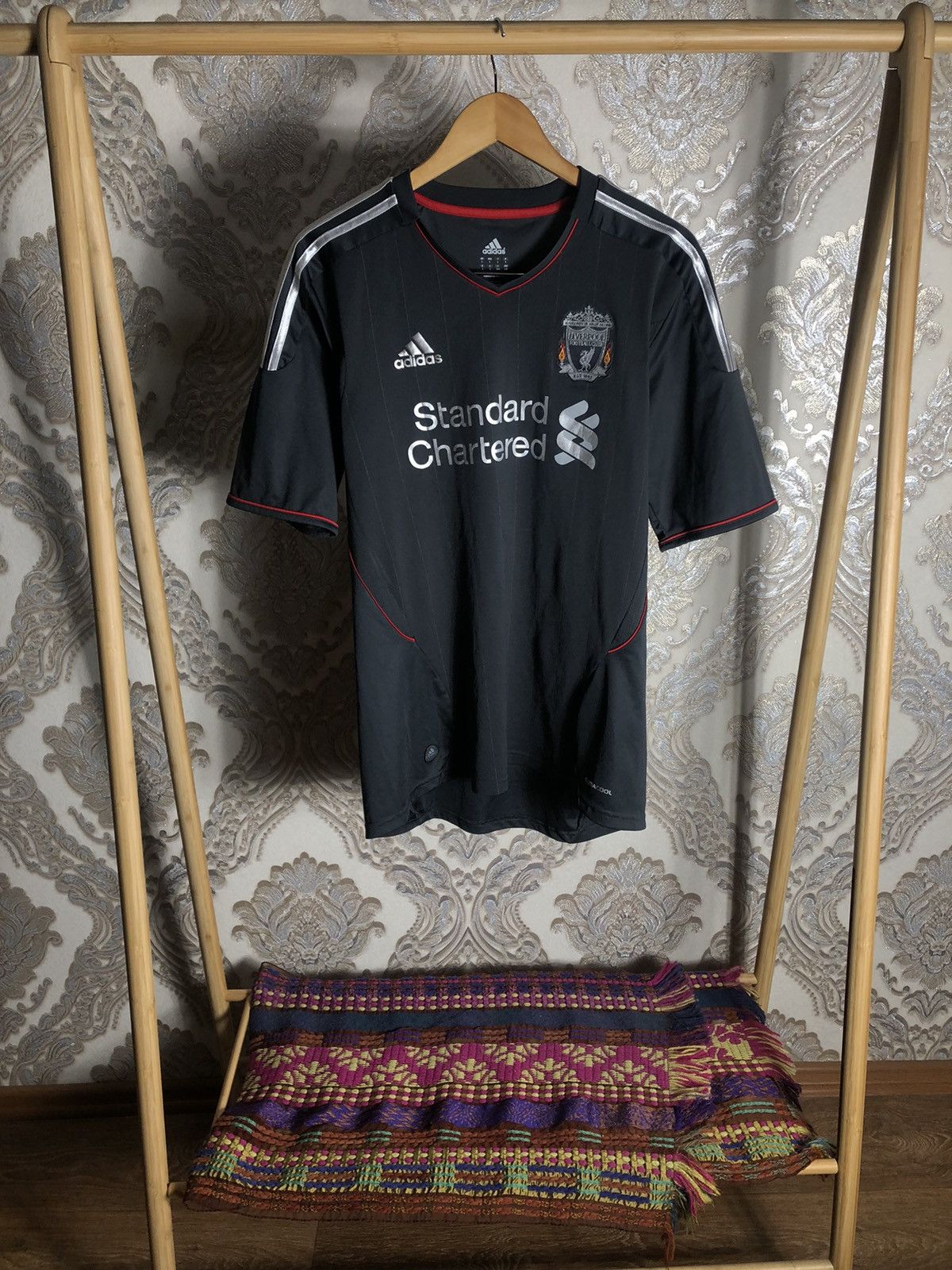 Adidas VINTAGE ADIDAS FC LIVERPOOL ENGLAND SOCCER JERSEY RETRO Y2K Size US L / EU 52-54 / 3 - 1 Thumbnail