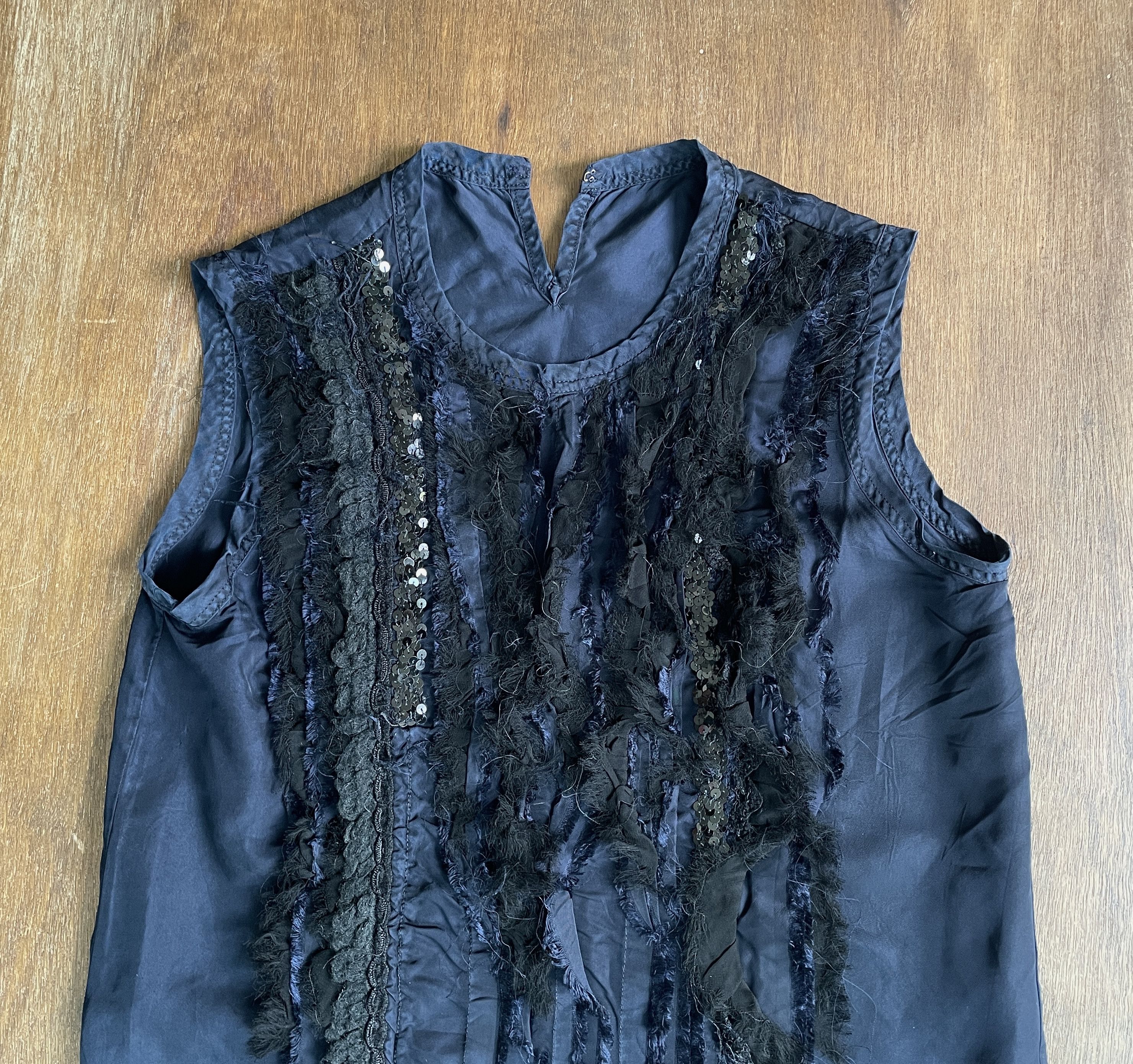 Comme des Garcons COMME des GARCONS Detailed Embroidery Top Size S / US 4 / IT 40 - 2 Thumbnail