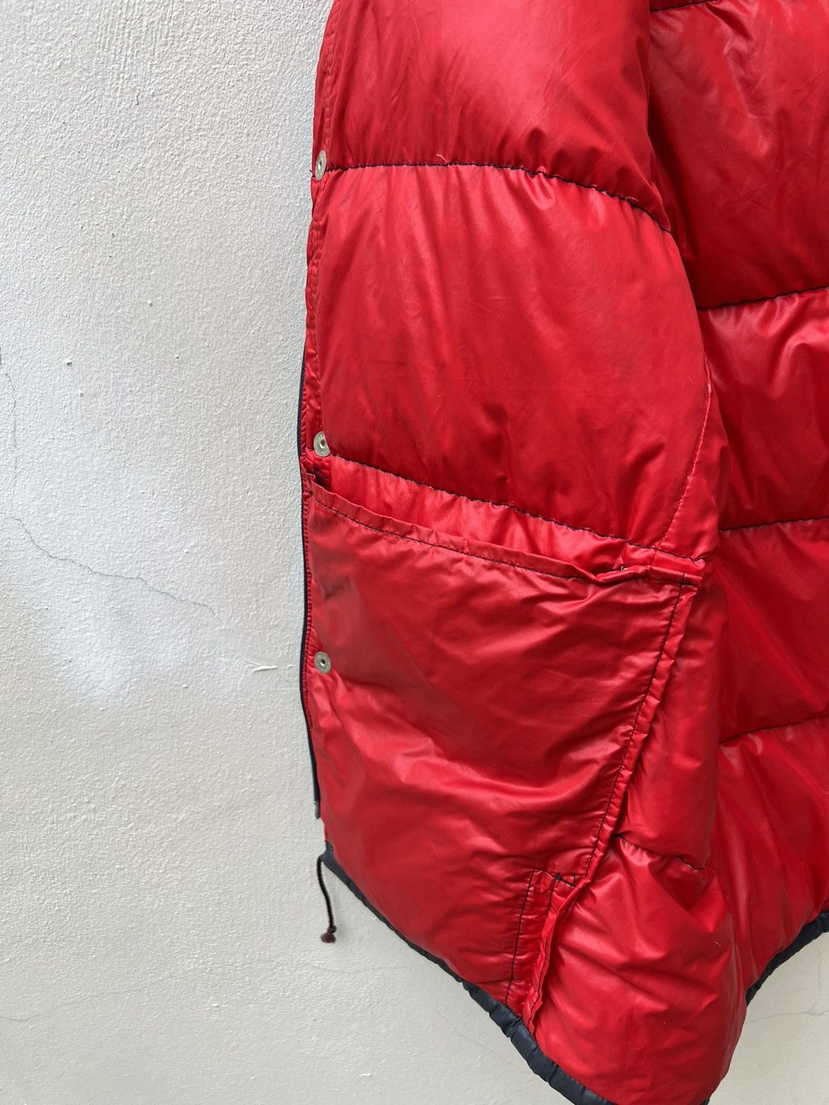 Moncler × Vintage Vintage Moncler Grenoble Sun Faded Black Down Puffer Jacket Size US L / EU 52-54 / 3 - 24 Thumbnail