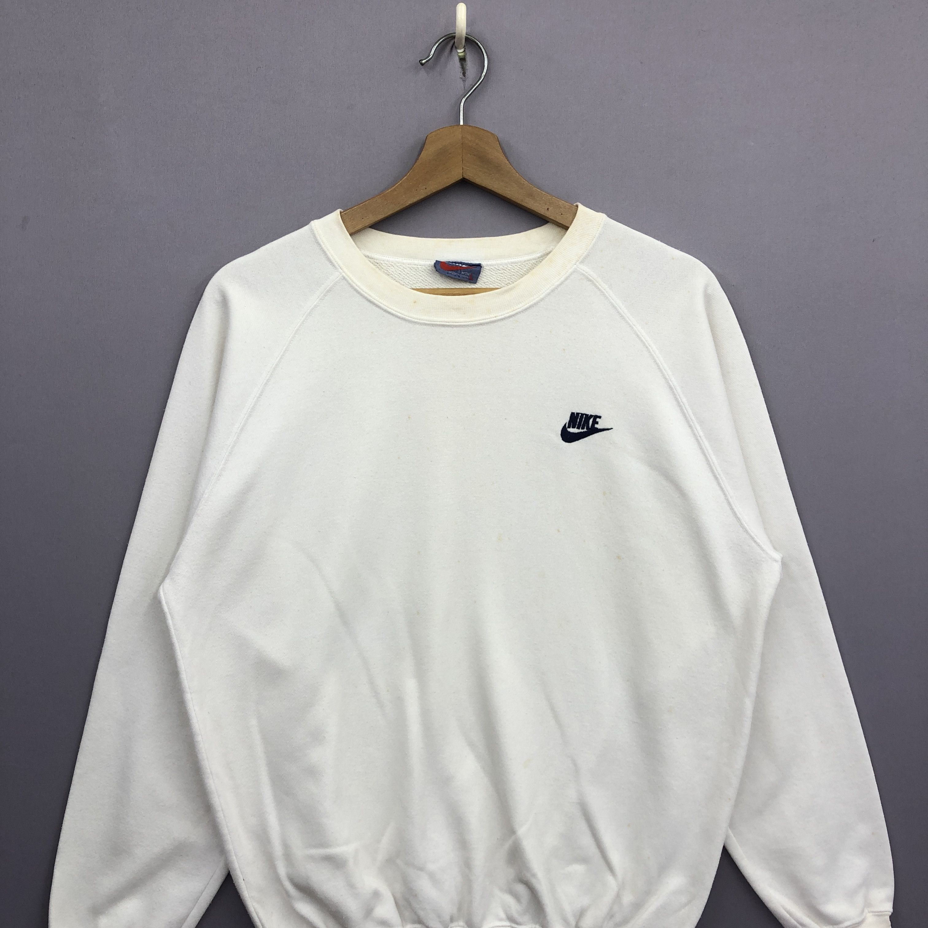Nike Vintage 90s Nike Sweater Japan Nike Swoosh Sweatshirt Size US L / EU 52-54 / 3 - 3 Thumbnail