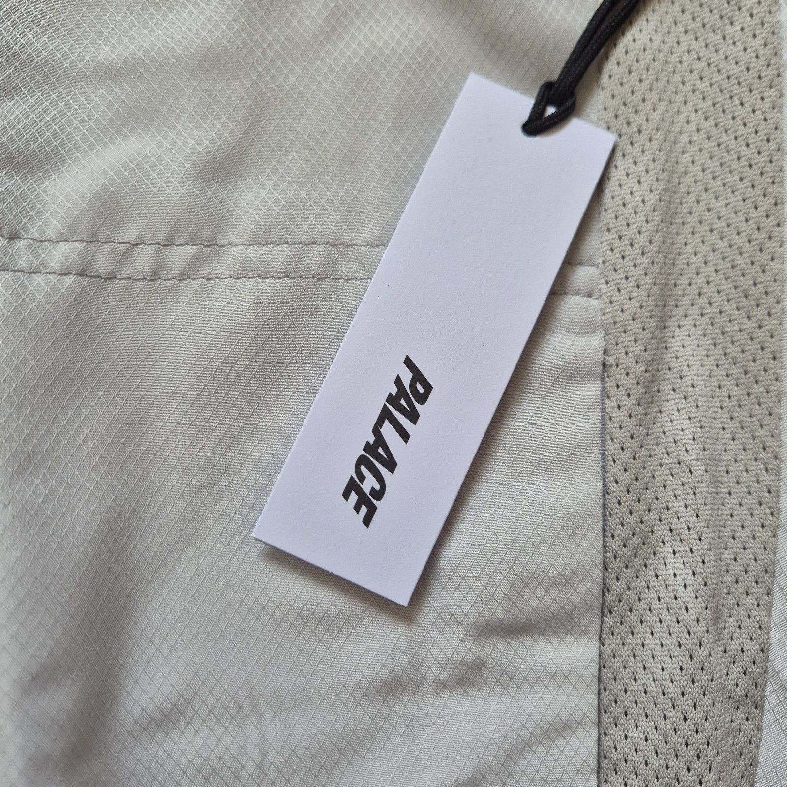 Palace Palace Run-It Vest Arctic Grey Large SS24 Size US L / EU 52-54 / 3 - 3 Thumbnail