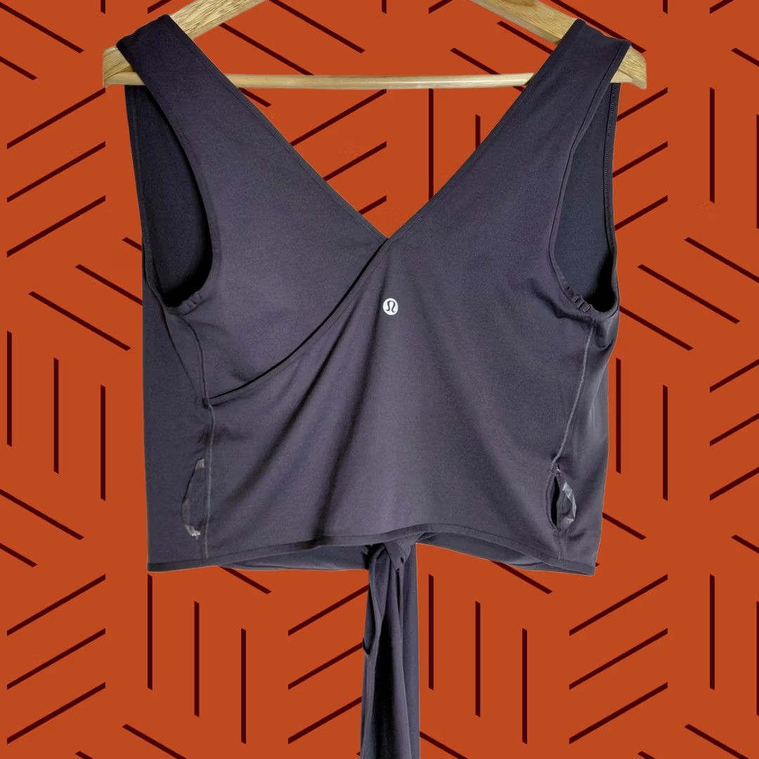 Lululemon Lululemon Tip Black Wrap Tank Top Sleeveless Women Size M / US 6-8 / IT 42-44 - 1 Thumbnail