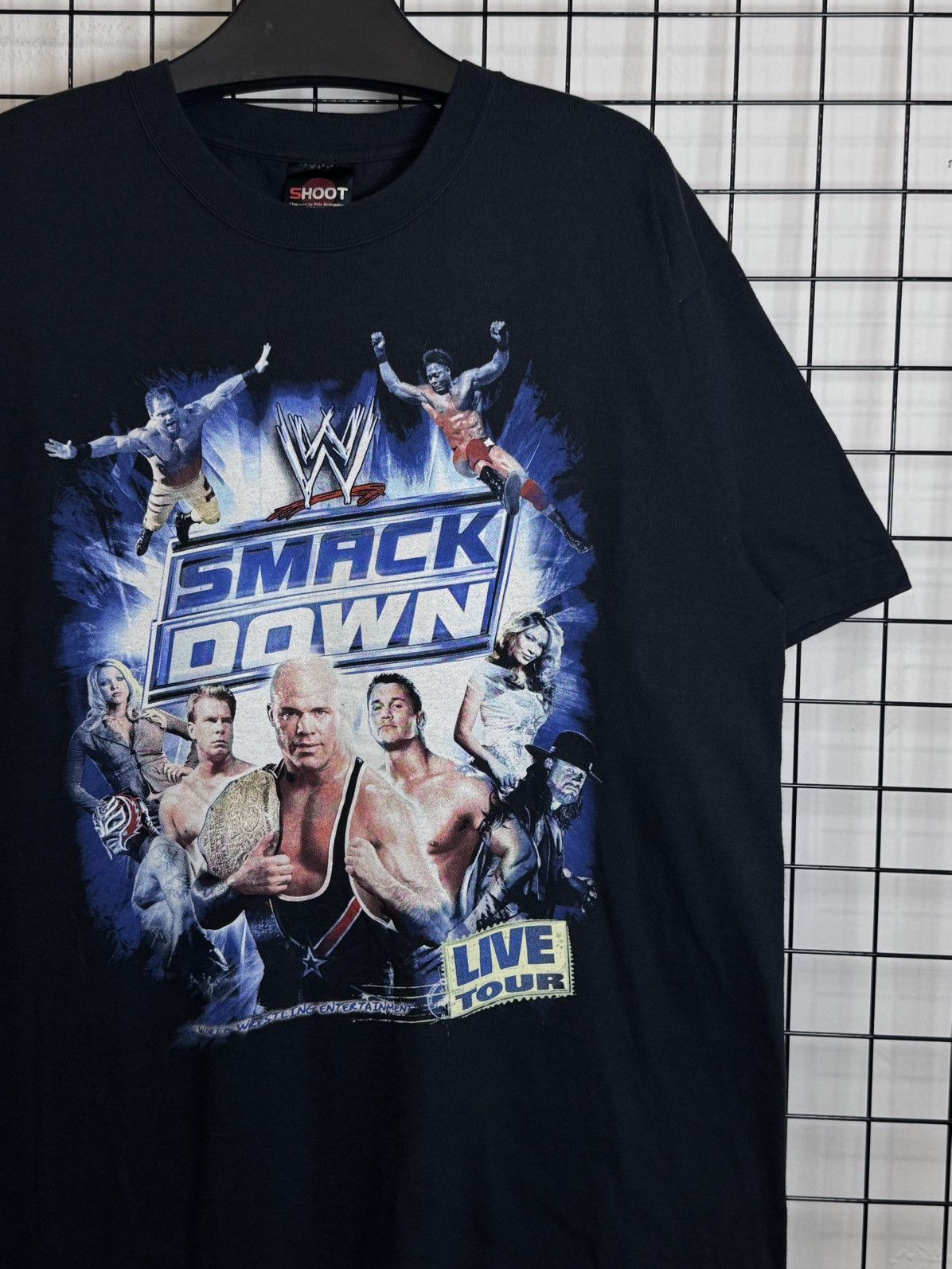 WWE vintage WWE SmackDown Kurt Angle, Randy Orton, Rey Mysterio, Size US XL / EU 56 / 4 - 2 Thumbnail
