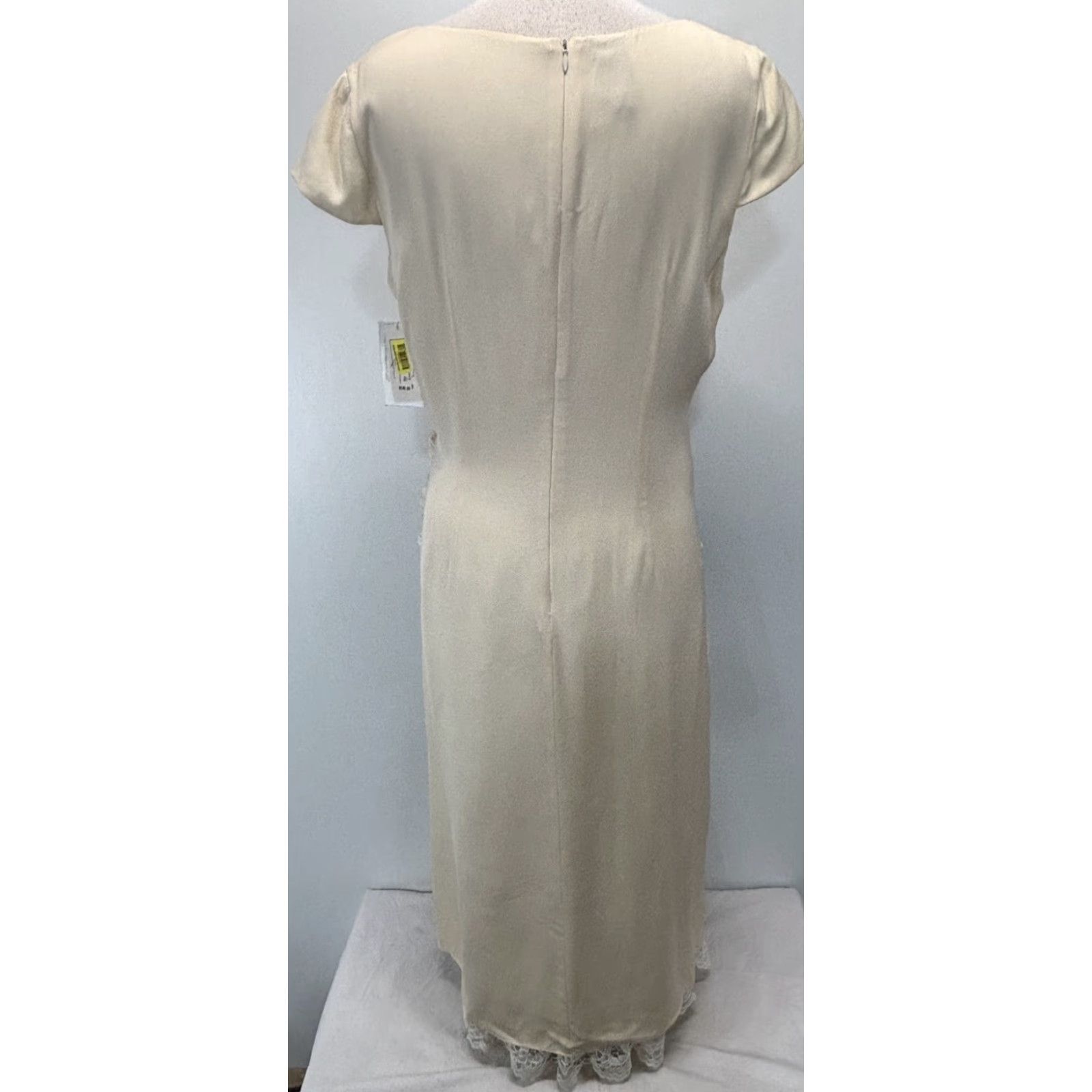 Vintage VINTAGE Due Per Due Silk Midi Dress Women Ivory Lace Lined Short Sleeve Zip 14 Sheath 90s/2000s Ladies Mens/ Womens Size XL / US 12-14 / IT 48-50 - 3 Thumbnail