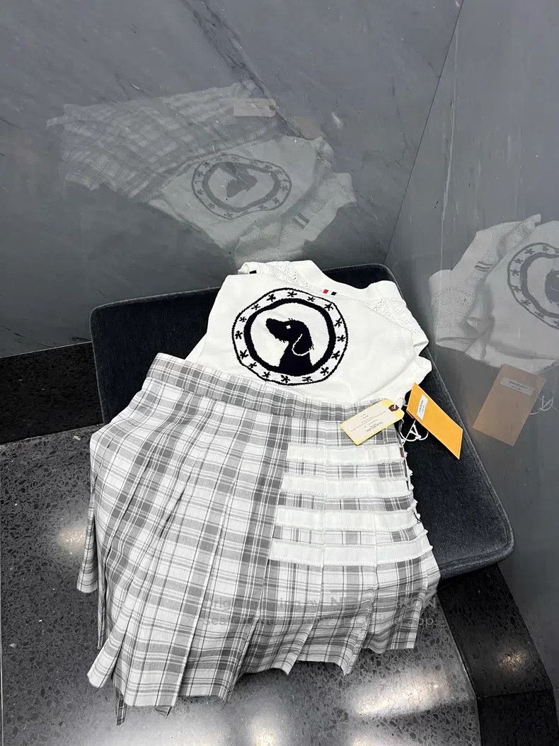 Thom Browne Thom Browne Gray and White Plaid Pleated Skirt Size 24" / US 00 / IT 34 - 1 Thumbnail