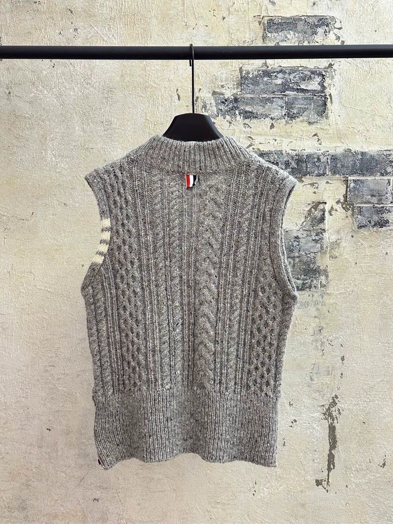 Thom Browne Thom Browne Gray wool knit vest Size US M / EU 48-50 / 2 - 2 Thumbnail