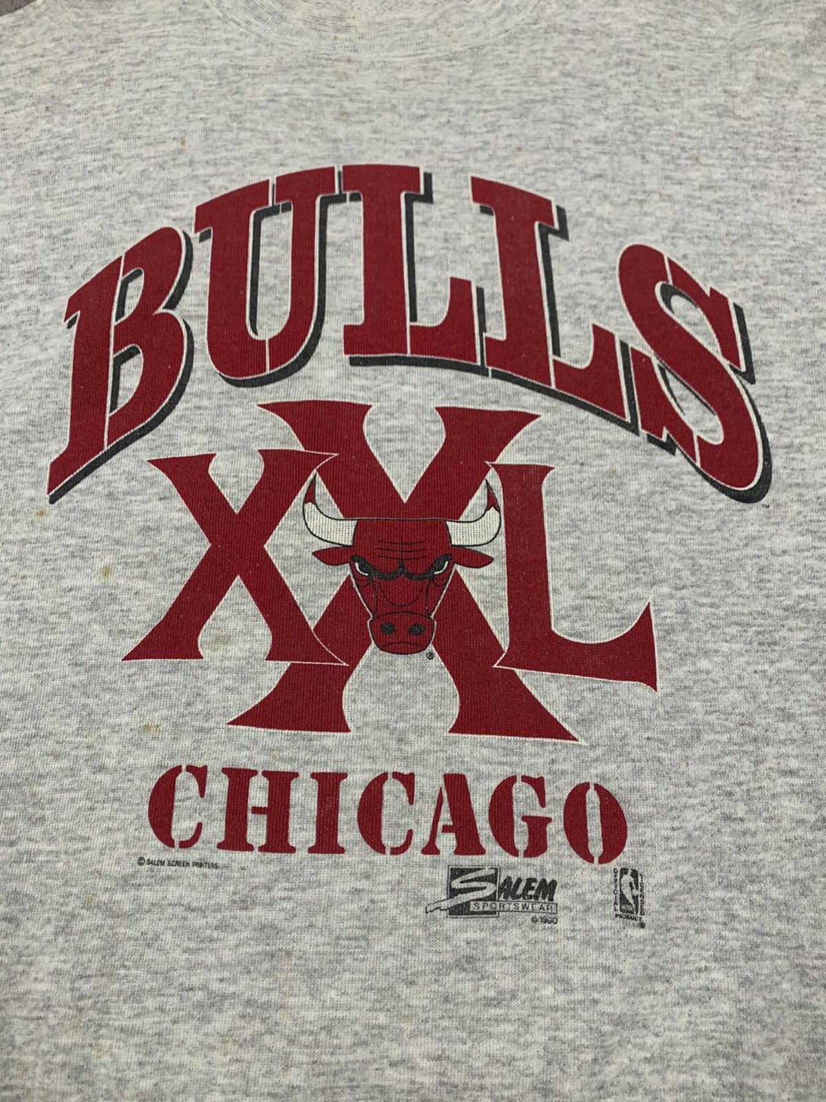 NBA × Salem Sportswear × Vintage Vtg Bulls Chicago Sweatshirt by Salem Sportswear Size US L / EU 52-54 / 3 - 6 Thumbnail