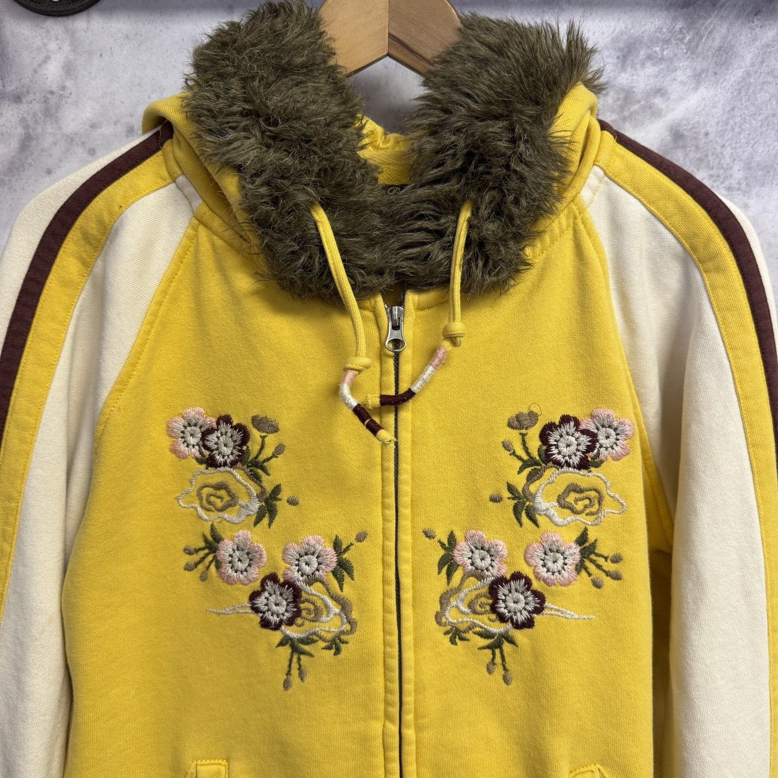 Lucky Brand Vintage Lucky Brand Womens Hoodie Japan Embroidered Souvenir Size L / US 10 / IT 46 - 3 Thumbnail