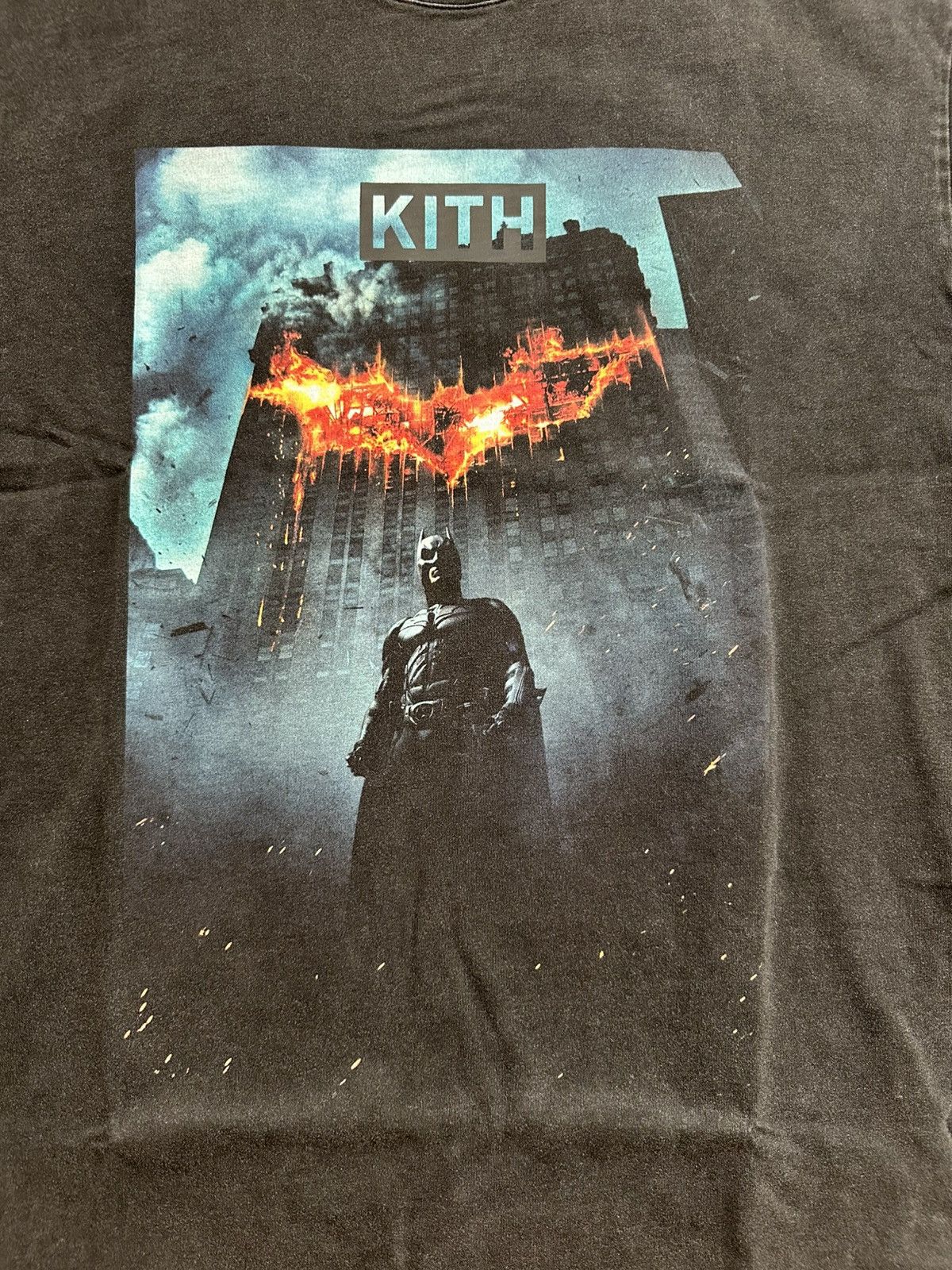 Kith Batman Dark Knight Vintage Tee Size US M / EU 48-50 / 2 - 6 Thumbnail
