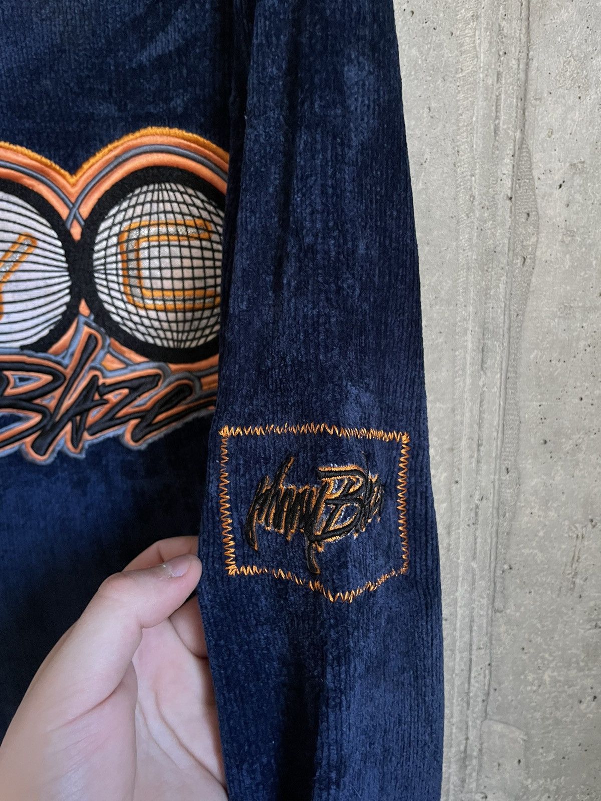 Japanese Brand Crazy Vintage 90s Y2K Johnny Blaze NYC Velour Sweater Size US XL / EU 56 / 4 - 4 Thumbnail