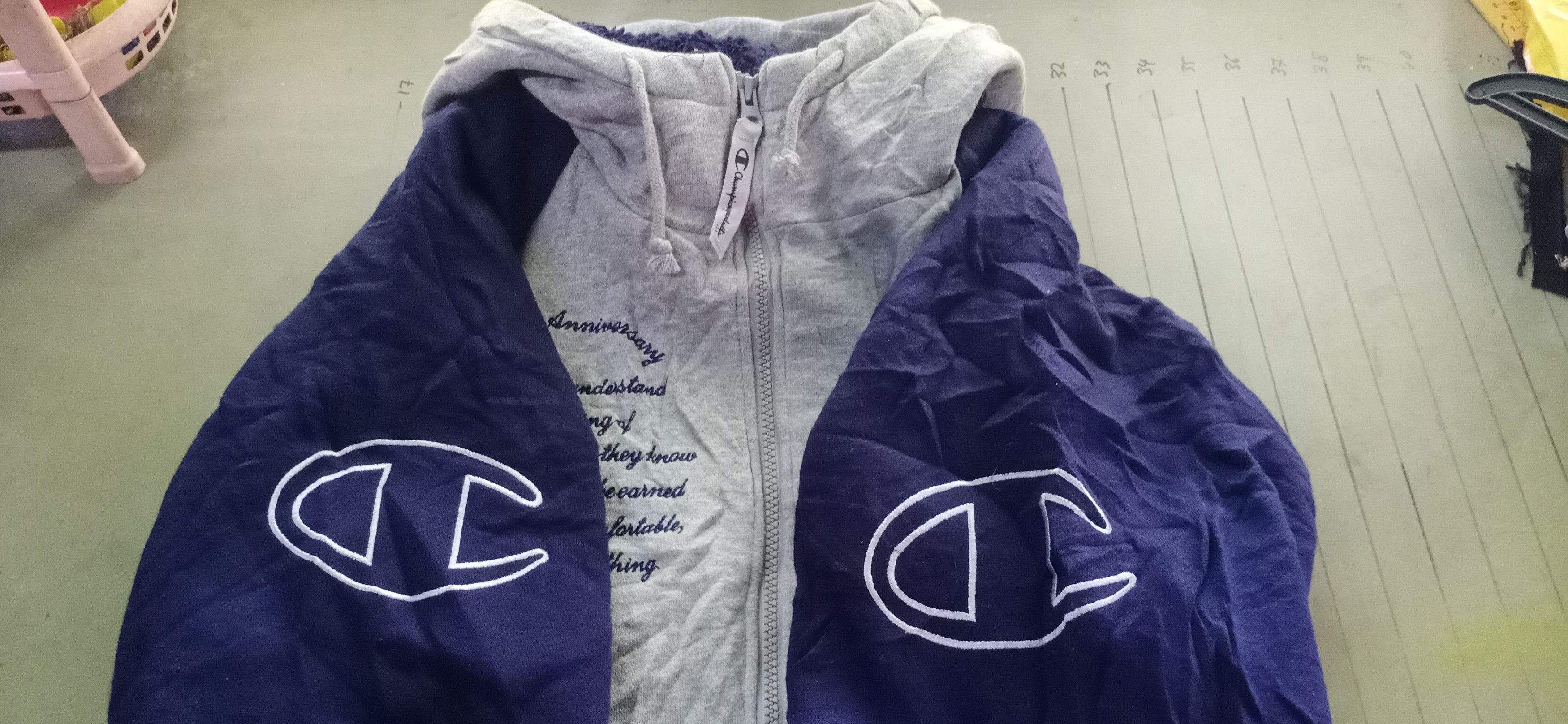 Champion × Vintage Vintage Champion Big Logo Hooded Sweater Size US XL / EU 56 / 4 - 11 Thumbnail