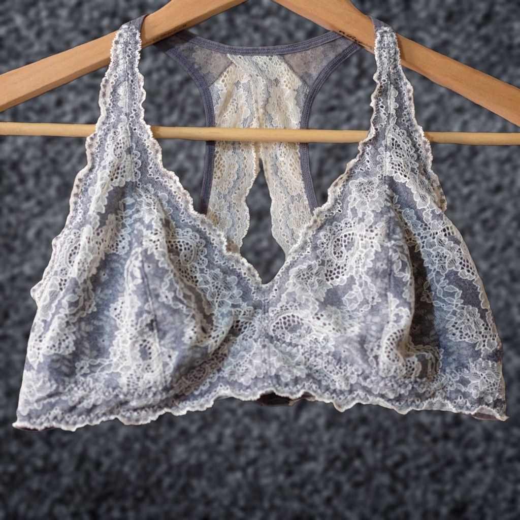 Vintage Felina Wireless Unpadded Lace Bralette Bra Grey/Cream Size L Felina Bra L Grey/Cream Women Bralette 90s? Size ONE SIZE - 1 Thumbnail