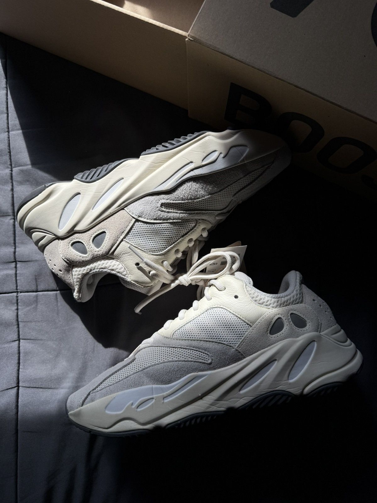 Adidas × Kanye West × Yeezy Adidas Yeezy Boost 700 Analog Size US 8.5 / EU 41-42 - 3 Thumbnail