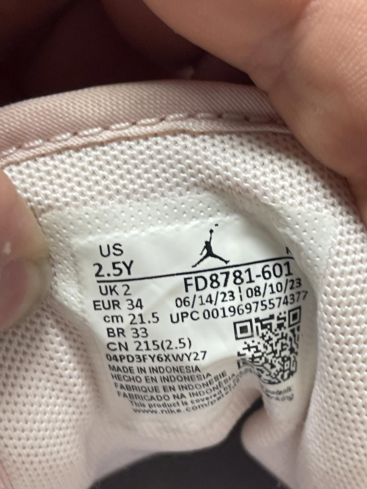 Jordan Brand Air Jordan 1 Mid PS Wash Pink Kids Size 2.5 Size US 4 / IT 34 - 10 Thumbnail