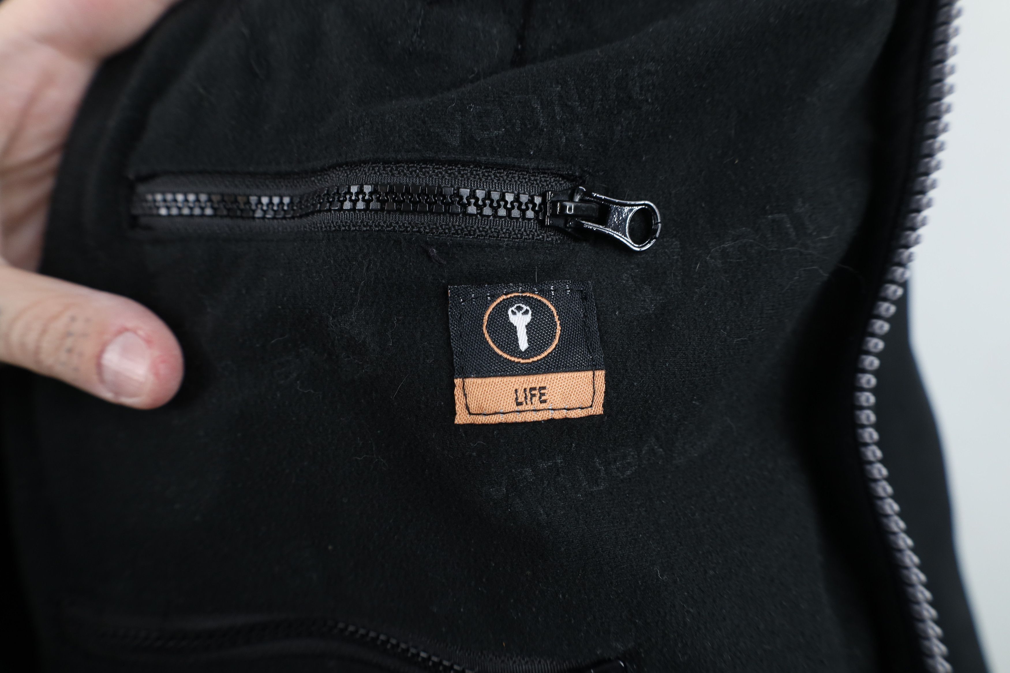 Vintage Venture Heat Battery Insulated Heat Jacket Black No Battery Size US S / EU 44-46 / 1 - 12 Thumbnail